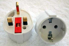 ENG-E international plug adapter — UK, Hong Kong