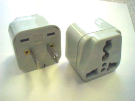 UNG-U international plug adapter — Japan (no ground on male end)