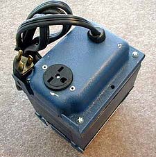 SU2000 voltage transformer — 2000 watt — 8.7 amp — 2 kva (grounded)