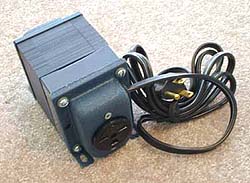 SU300 voltage transformer — 300 watt — 1.3 amp — 0.3 kva (grounded)