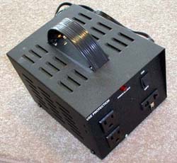 UD800 voltage transformer — 800 watt — 3.45/6.9 amp